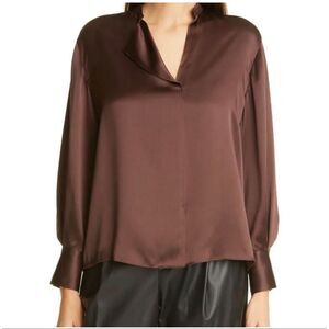 NWT Vince Silk Shaped Collar Popover Size M